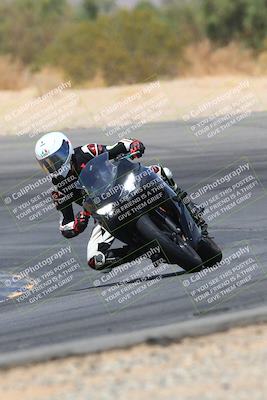 media/Apr-10-2022-SoCal Trackdays (Sun) [[f104b12566]]/Turn 10 (1pm)/